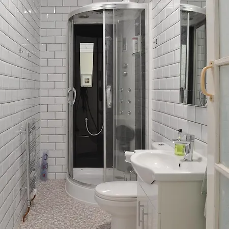 Esplanade Crescent Скарборо